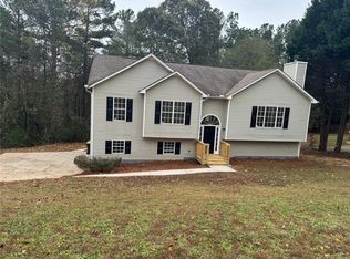7805 Poppy Dr, Winston, GA 30187