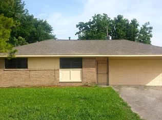 5723 Trafalgar Dr, Houston, TX 77085