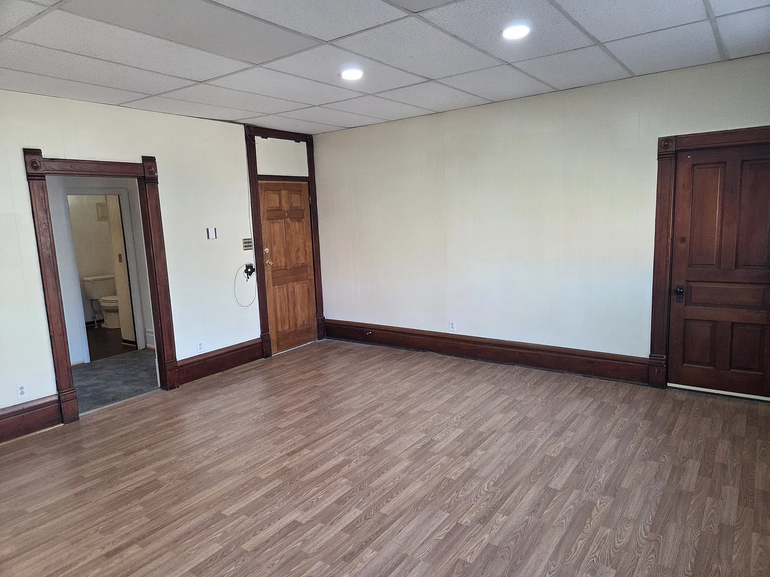 27 1/2 West Columbus Street - A — Photo 2