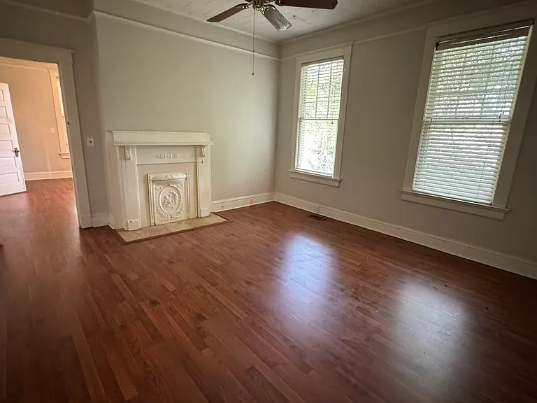 3136 Ridge Ave — Photo 3