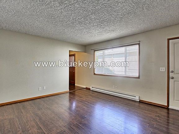 2nd image of 612 E 16th St