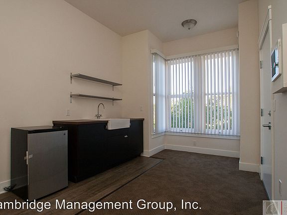 5th image of 1931 Market St APT 303