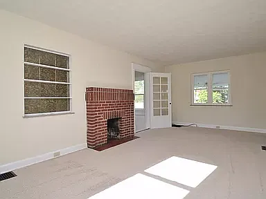 4 bed, 1.5 bath, 1500 sqft, $1,900 — Photo 4