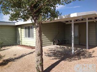 9413 Navajo Rd, Apple Valley, CA 92308