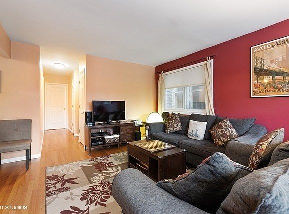 5th image of 5425 N Paulina St APT 2S