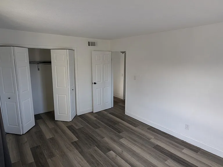 10211 Ura Ln #10-307 — Photo 7