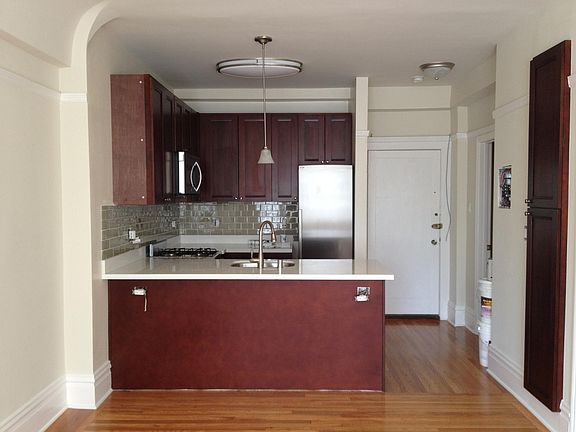 3rd image of 745 Hyde St APT 33