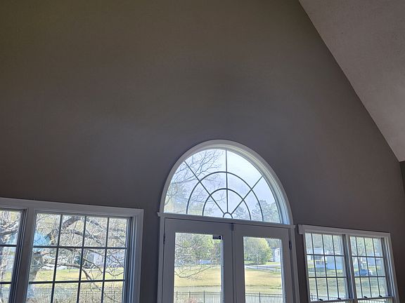 2nd image of 2038 Lee Rd #1