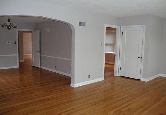 4th image of 6211 Nottingham Ave #A
