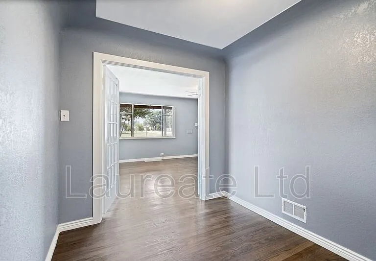 2880 N Harrison St — Photo 7