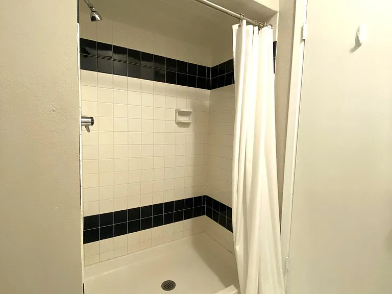 1368 N Gilpin St #1 — Photo 16