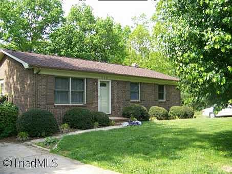 1st image of 209 Lynnewood Dr