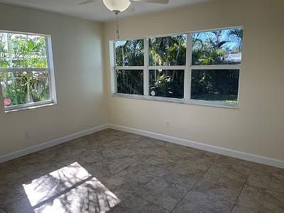 4th image of 720 Alamanda Dr
