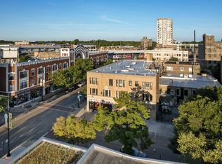 1632-44 W Howard St #301, Chicago, IL 60626