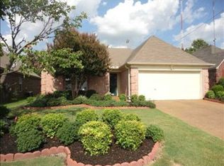 1088 Cathedral Ln, Cordova, TN 38018