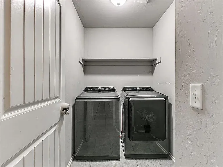 9524 SW 29th Ter — Photo 24