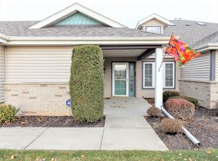 1902 Ravenswood Ln UNIT 3, Manitowoc, WI 54220
