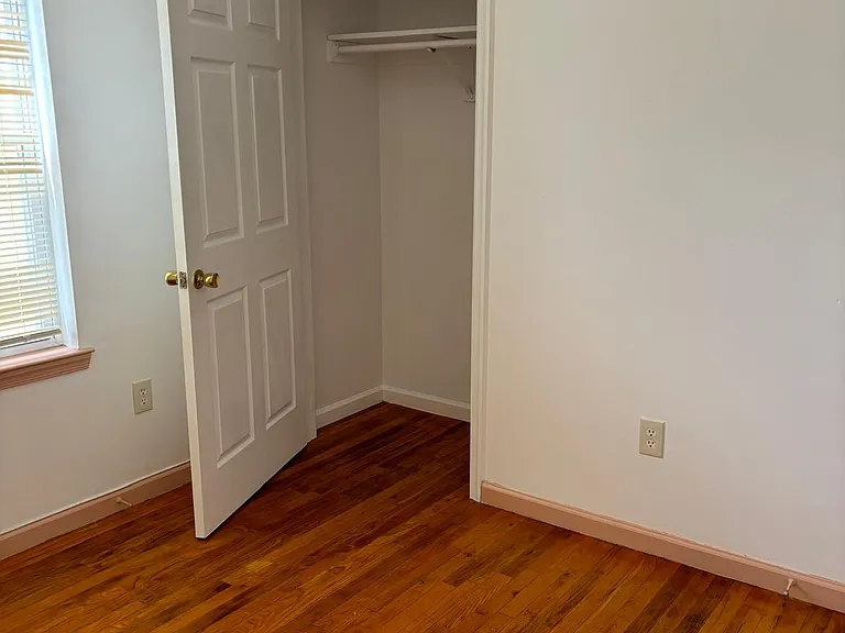 35 Logan Ave #1 — Photo 4
