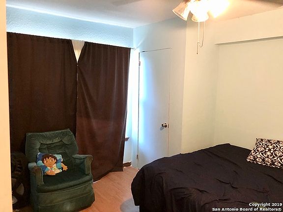 5th image of 210 Yuma St