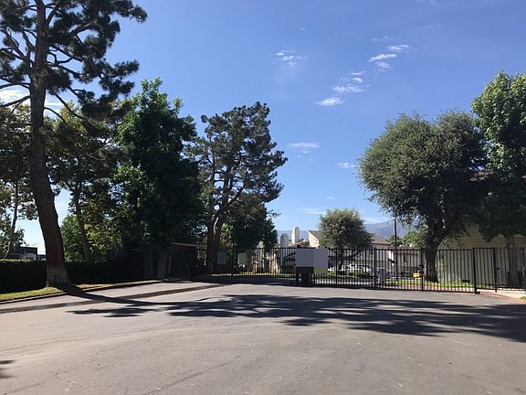 3rd image of 1714 W 31st Ave