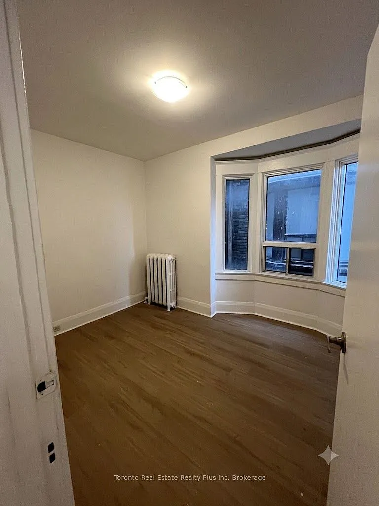 3 bed, $2,900 — Photo 3