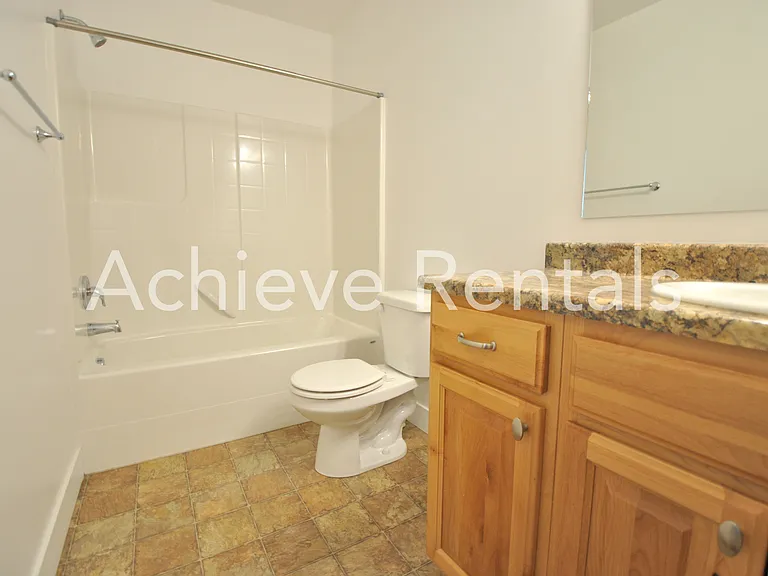 2485 S 1296 W — Photo 15