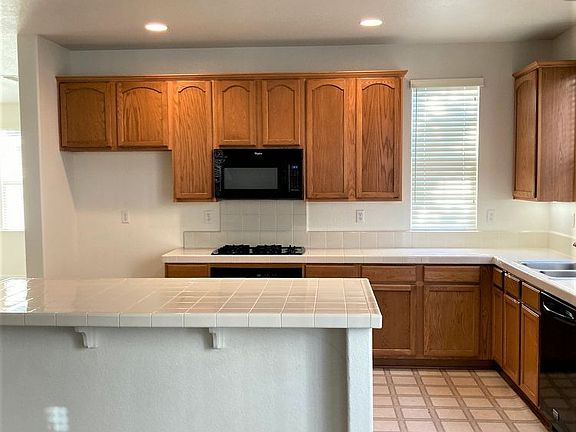 5th image of 5323 Vesta Cir