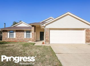 918 Larue Dr, Cedar Hill, TX 75104