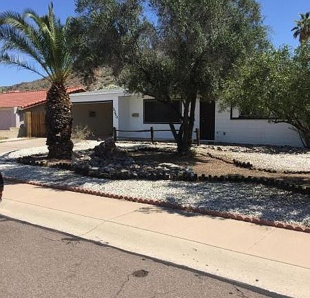 2nd image of 2250 E Lincoln Dr