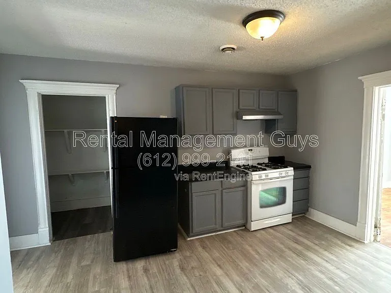 2931 Bryant Ave N #2 — Photo 40