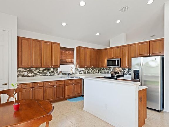 2nd image of 792 Bent Creek Dr