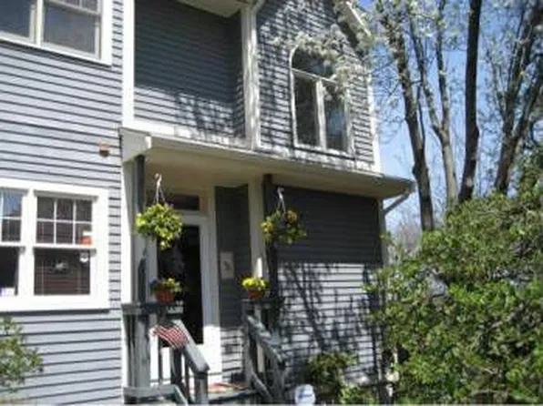 24 Evergreen Way, Peabody, MA 01960