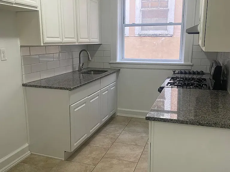 202 Brookdale Ave #34C — Photo 1