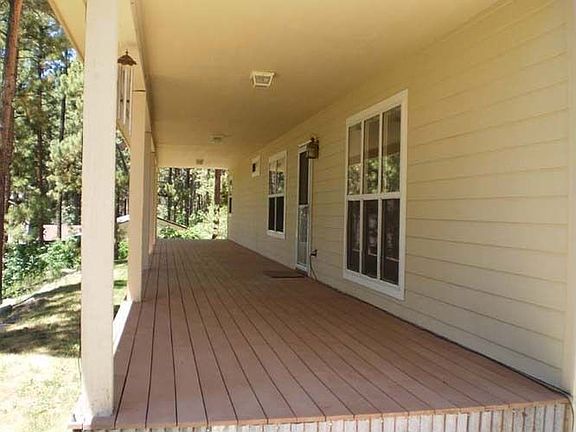 Front Porch - 567 sq ft of covered porches