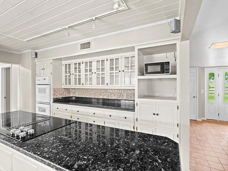 160 Vernons Ln — Photo 28
