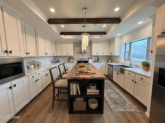 5th image of 686 Alford Rd