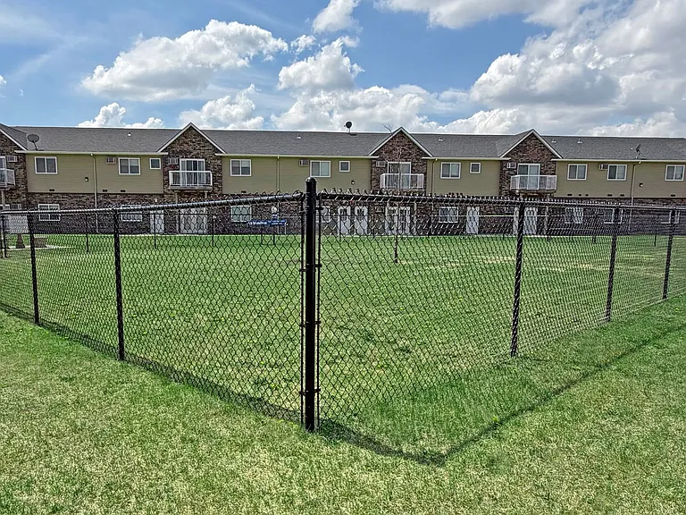Stonebridge Town Homes — Photo 4