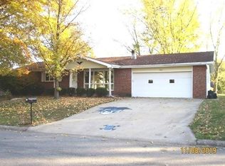 1000 Lori St, Boonville, MO 65233