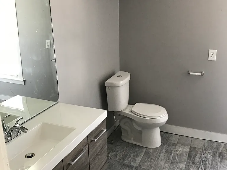 24 Hickory St — Photo 12