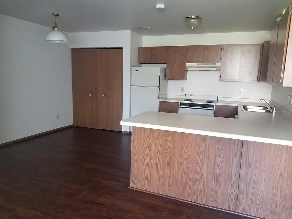W171S7576 Lannon Dr