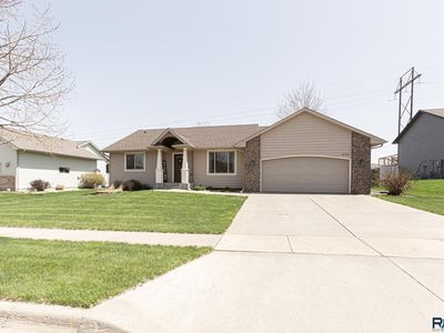 3132 S Harmony Ct, Sioux Falls, SD, 57110