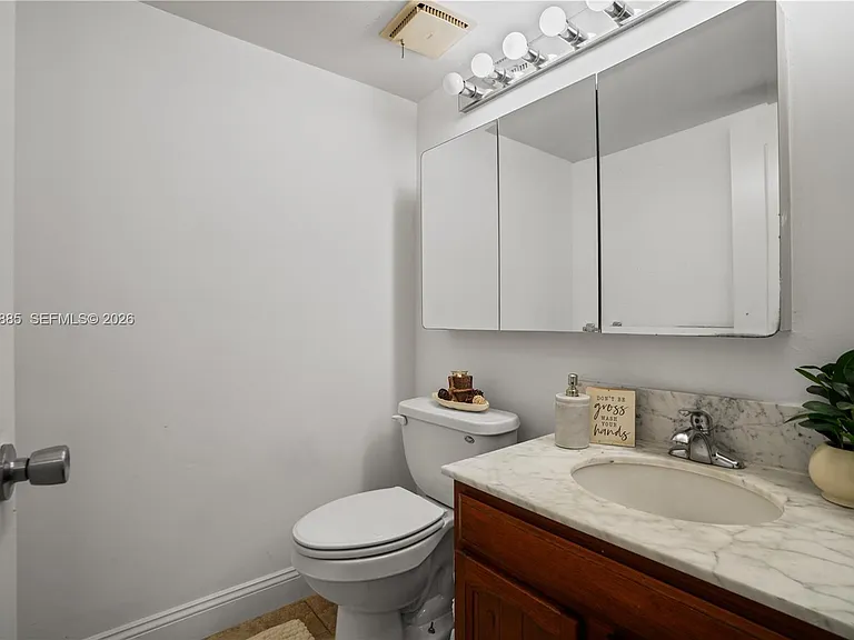 3200 N Port Royale Dr N #210 — Photo 7