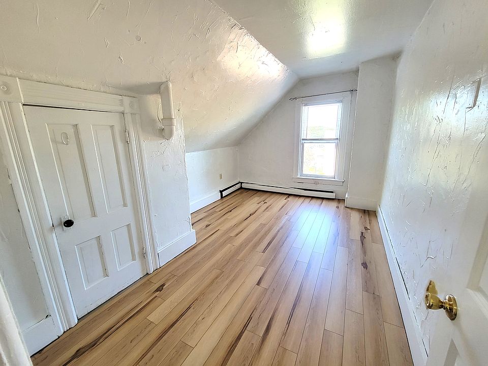 bedroom top level