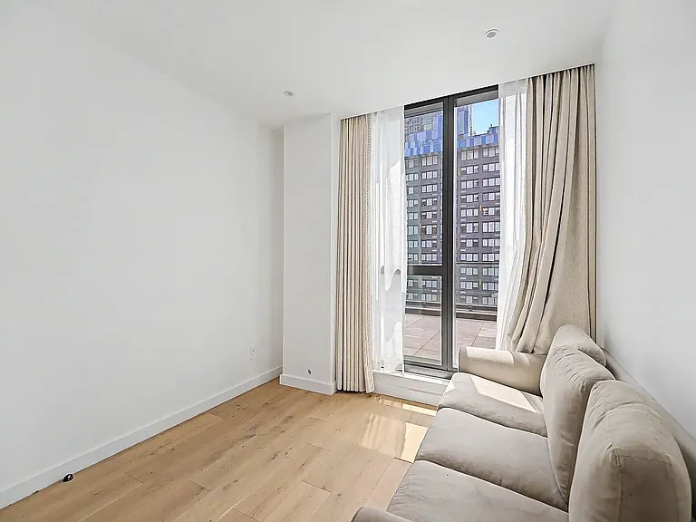 42-62 Hunter St #10A — Photo 13