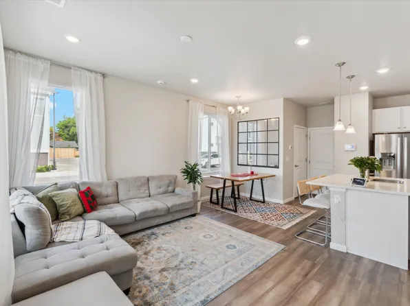 1954 S Poplar Ct, Denver, CO 80224