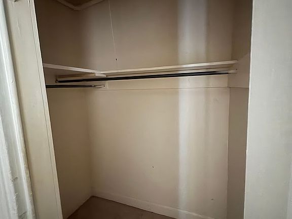 4th image of 219 N Huron St APT 3