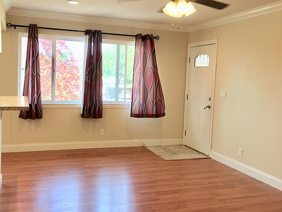 2nd image of 1134 Edsel Dr #5