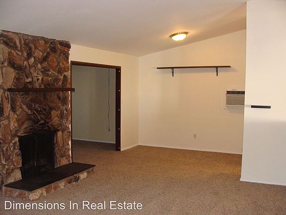 3rd image of 8276 Hudson Dr