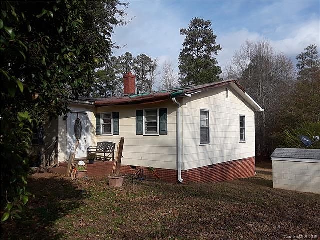 2nd image of 516 Moore St