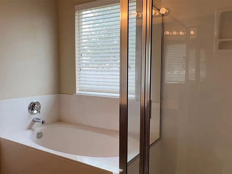 357 Nottingham Loop — Photo 9